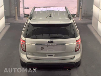 2015 Ford Explorer XLT – miniatura 5