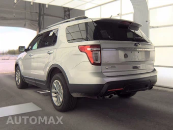 2015 Ford Explorer XLT – miniatura 6