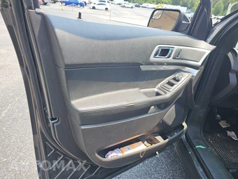 2015 Ford Explorer XLT – miniatura 9