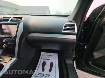 2015 Ford Explorer XLT – miniatura 17