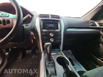 2015 Ford Explorer XLT – miniatura 7