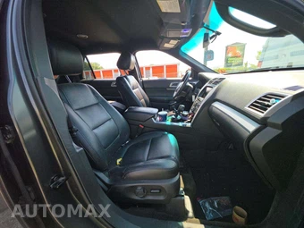 2015 Ford Explorer XLT – miniatura 19