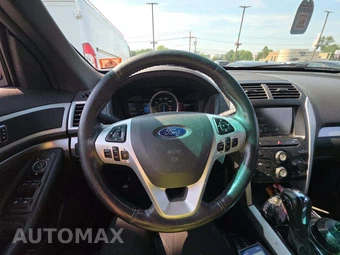 2015 Ford Explorer XLT – miniatura 23