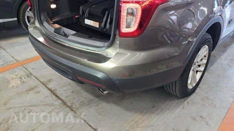 2015 Ford Explorer XLT – miniatura 30