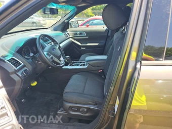 2015 Ford Explorer XLT – miniatura 7