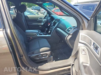 2015 Ford Explorer XLT – miniatura 8