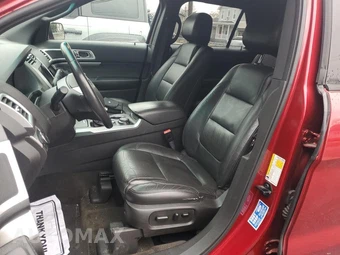 2015 Ford Explorer XLT – miniatura 13