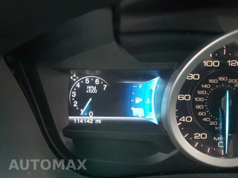 2015 Ford Explorer XLT – miniatura 15