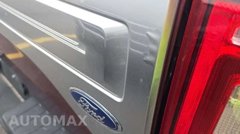 2015 Ford F-150 King Ranch Crew Cab Medium Bed - miniatura 21
