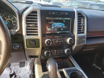 2015 Ford F-150 King Ranch Crew Cab Short Bed - miniatura 11