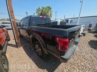 2015 Ford F-150 King Ranch Crew Cab Short Bed - miniatura 2