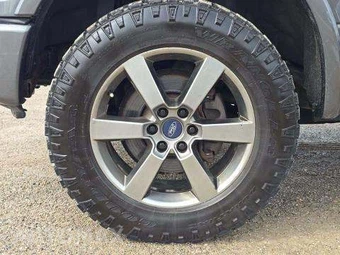 2015 Ford F-150 Lariat Crew Cab Medium Bed - miniatura 33