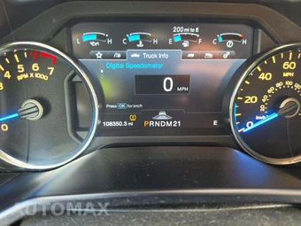 2015 Ford F-150 Lariat Crew Cab Medium Bed - miniatura 9