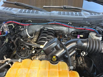 2015 Ford F-150 Lariat Crew Cab Short Bed - miniatura 15