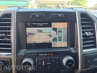 2015 Ford F-150 Lariat Crew Cab Short Bed - miniatura 29