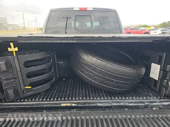 2015 Ford F-150 Lariat Crew Cab Short Bed - miniatura 16