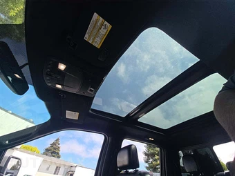 2015 Ford F-150 Lariat Crew Cab Short Bed - miniatura 11