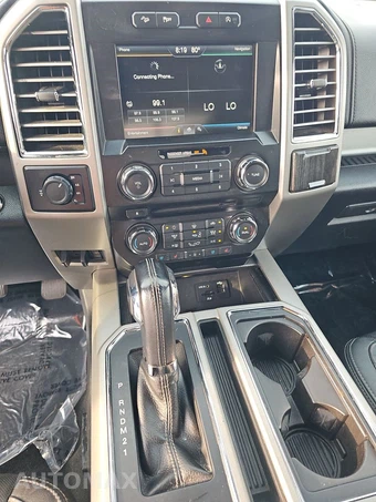 2015 Ford F-150 Lariat Crew Cab Short Bed - miniatura 11