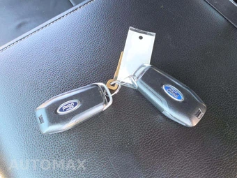 2015 Ford F-150 Lariat Crew Cab Short Bed - miniatura 5
