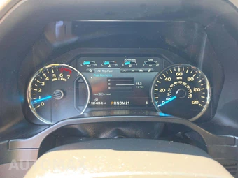 2015 Ford F-150 Lariat Crew Cab Short Bed - miniatura 6