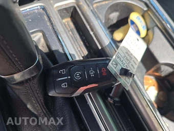 2015 Ford F-150 Platinum Crew Cab Short Bed – miniatura 8