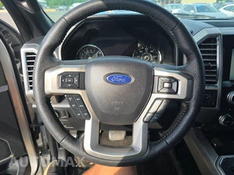 2015 Ford F-150 Platinum Crew Cab Short Bed – miniatura 10