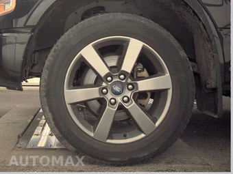 2015 Ford F-150 Platinum Crew Cab Short Bed - miniatura 9