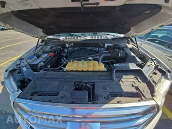 2015 Ford F-150 Platinum Crew Cab Short Bed - miniatura 15