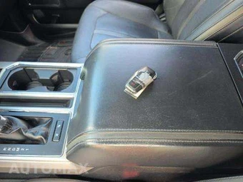2015 Ford F-150 Platinum Crew Cab Short Bed - miniatura 8
