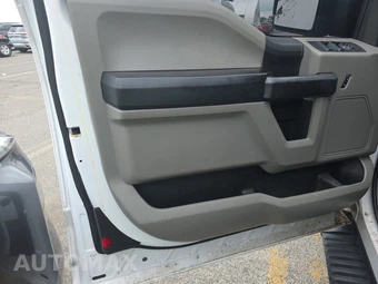 2015 Ford F-150 XL Extended Cab Medium Bed w/Rear Doors – miniatura 9