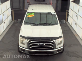 2015 Ford F-150 XLT Crew Cab Medium Bed – miniatura 2