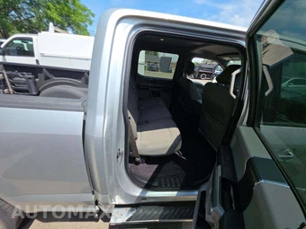 2015 Ford F-150 XLT Crew Cab Medium Bed – miniatura 15