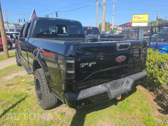 2015 Ford F-150 XLT Crew Cab Medium Bed - miniatura 2