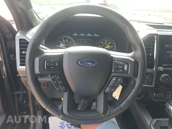 2015 Ford F-150 XLT Crew Cab Medium Bed – miniatura 10