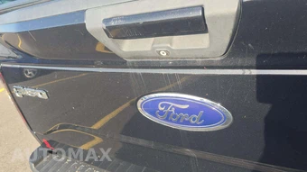 2015 Ford F-150 XLT Crew Cab Medium Bed – miniatura 25