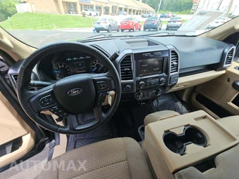 2015 Ford F-150 XLT Crew Cab Medium Bed – miniatura 10