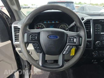 2015 Ford F-150 XLT Crew Cab Medium Bed – miniatura 10