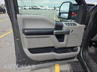 2015 Ford F-150 XLT Crew Cab Medium Bed – miniatura 9