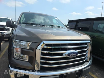 2015 Ford F-150 XLT Crew Cab Medium Bed – miniatura 2