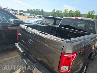 2015 Ford F-150 XLT Crew Cab Medium Bed – miniatura 4