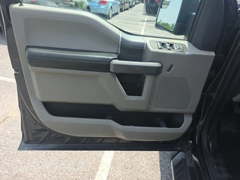2015 Ford F-150 XLT Crew Cab Short Bed – miniatura 9