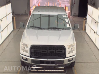 2015 Ford F-150 XLT Crew Cab Short Bed - miniatura 2