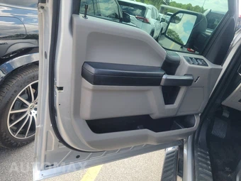 2015 Ford F-150 XLT Crew Cab Short Bed - miniatura 9