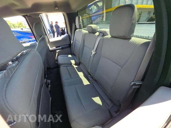 2015 Ford F-150 XLT Extended Cab Medium Bed w/Rear Doors – miniatura 13