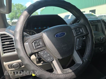 2015 Ford F-150 XLT Extended Cab Medium Bed w/Rear Doors – miniatura 10