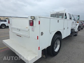 2015 Ford F-750 - miniatura 4