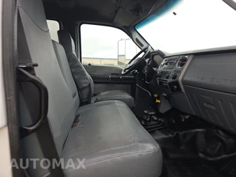 2015 Ford F-750 - miniatura 8