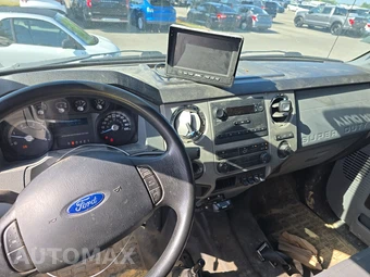 2015 Ford F650 SUPER DUTY Crew Cab - miniatura 11