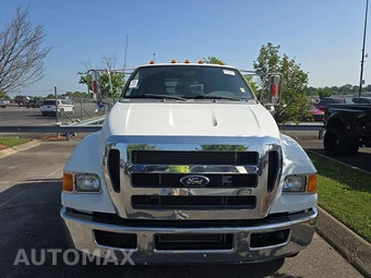 2015 Ford F650 SUPER DUTY Crew Cab - miniatura 2