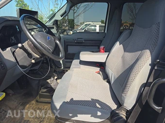 2015 Ford F650 SUPER DUTY Crew Cab - miniatura 7